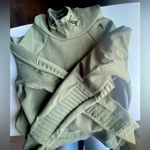 Puma cropped Moto hoodie army green, large